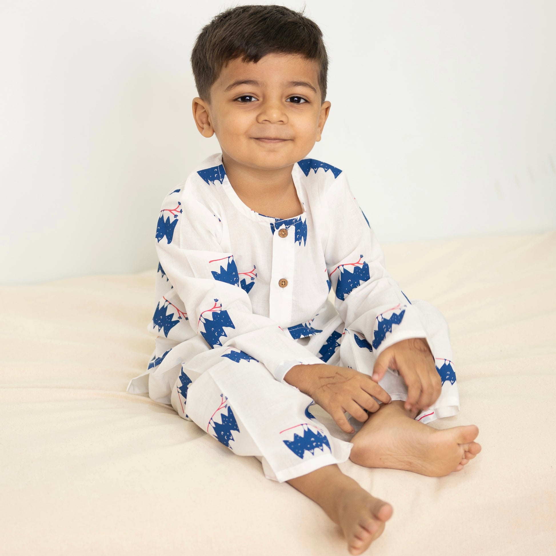 'A Colony of Bats' Kurta Pyjama Set