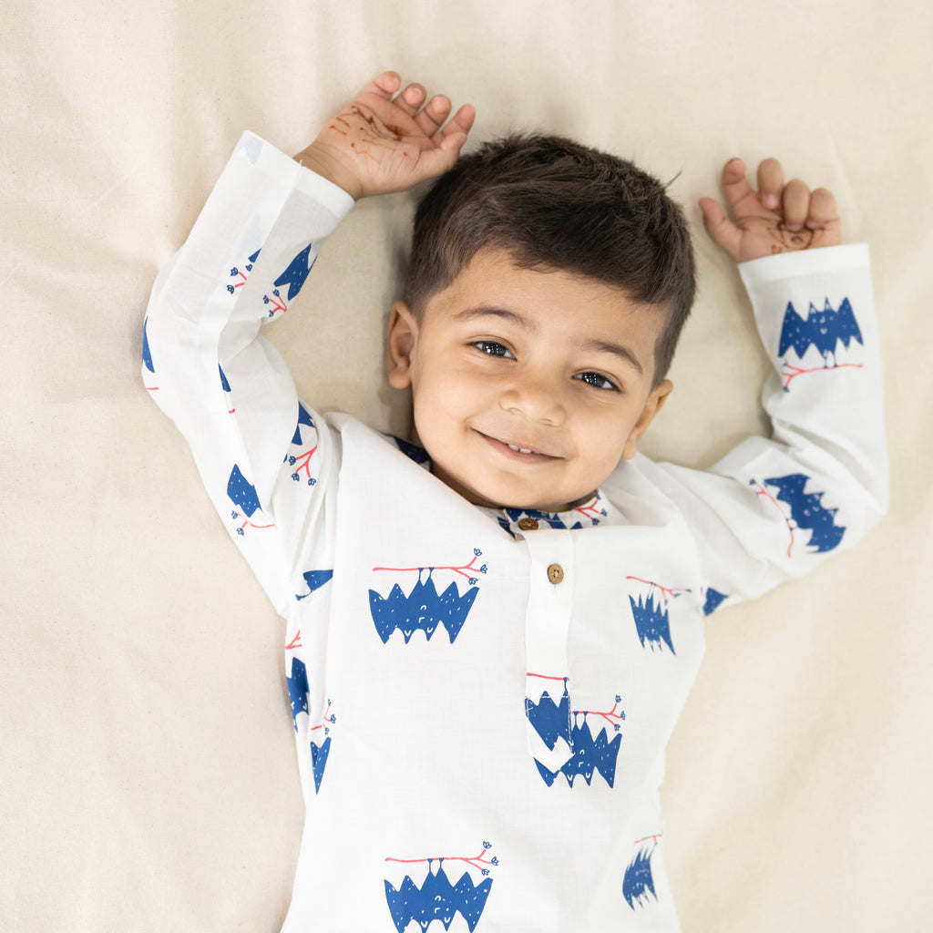 'A Colony of Bats' Kurta Pyjama Set