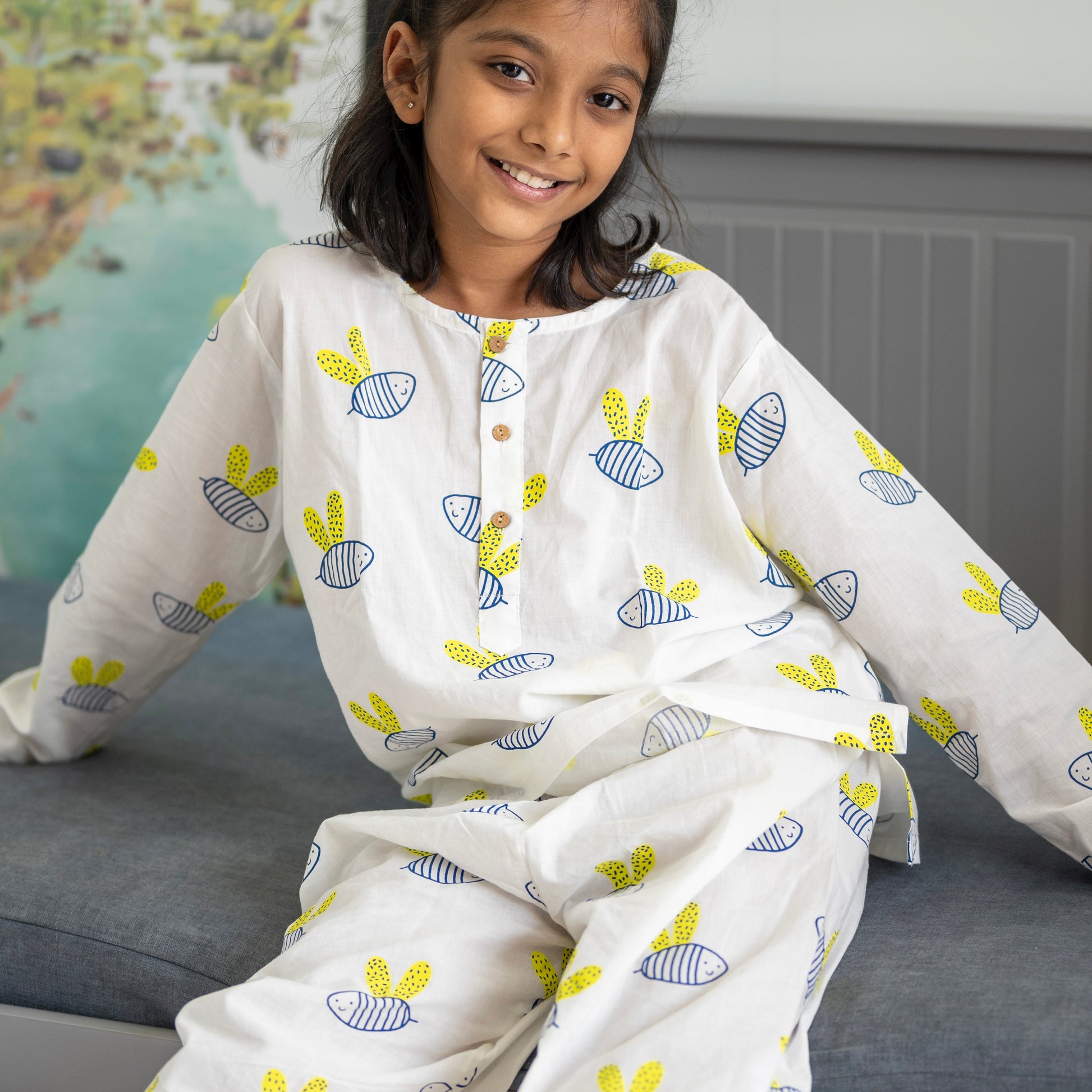 'A Swarm of Bees' Kurta Pyjama Set on White