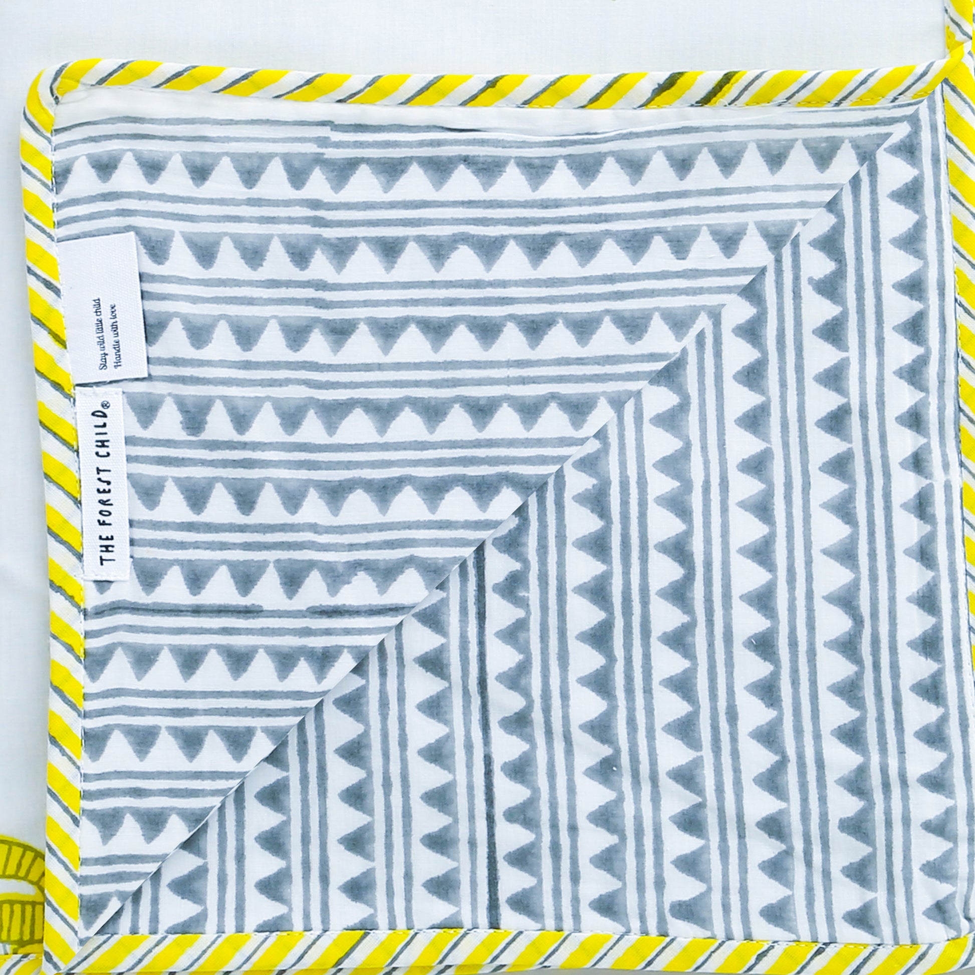 'A Scurry of Squirrels' Blanket