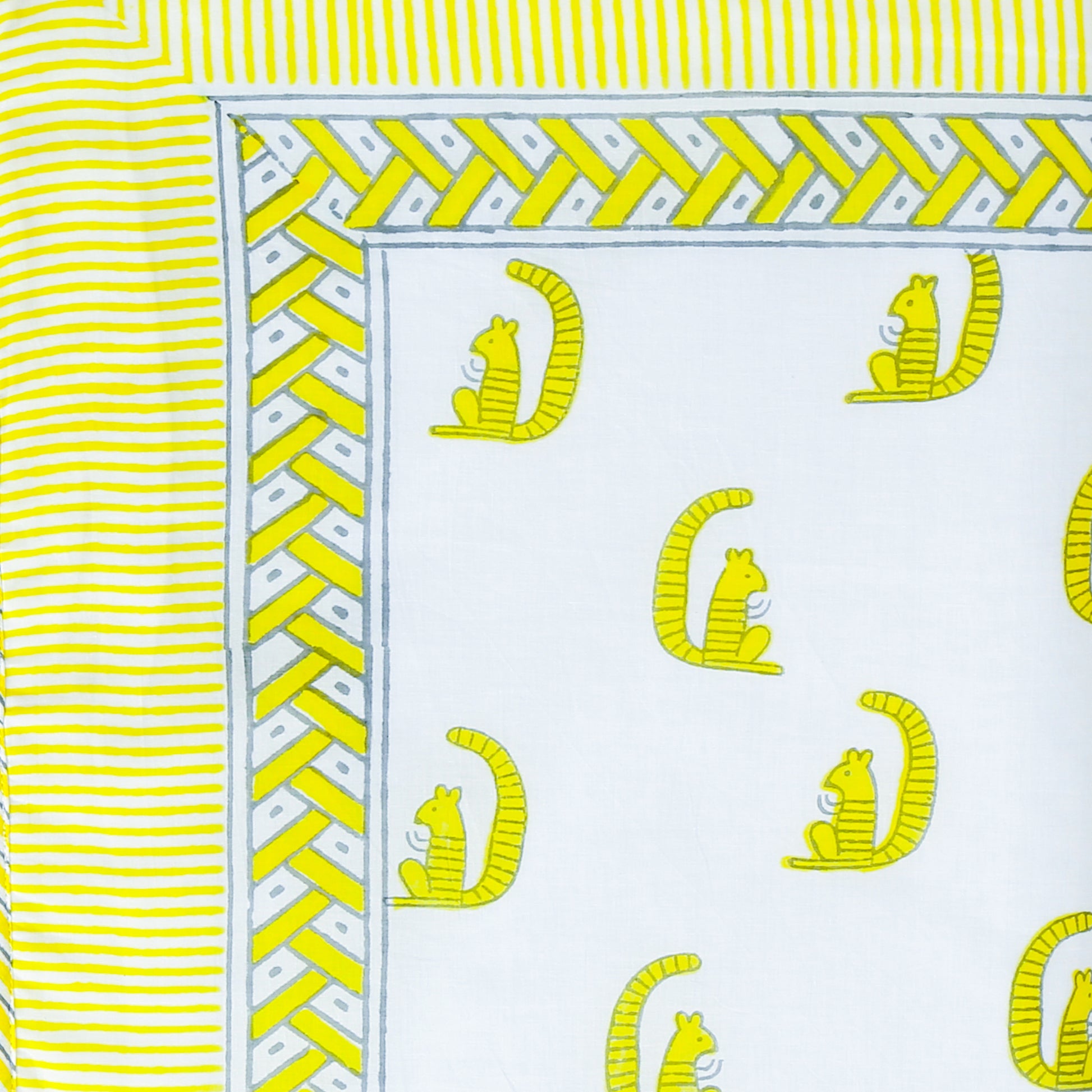 'A Scurry of Squirrels' Blanket