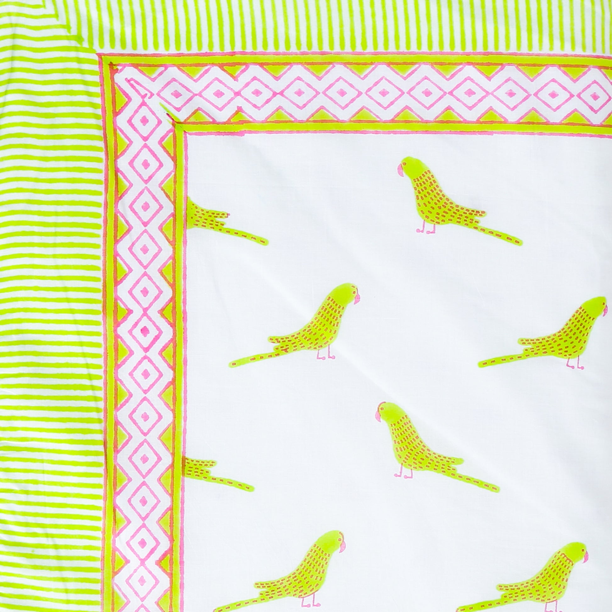'A Cluster of Parakeets' Blanket