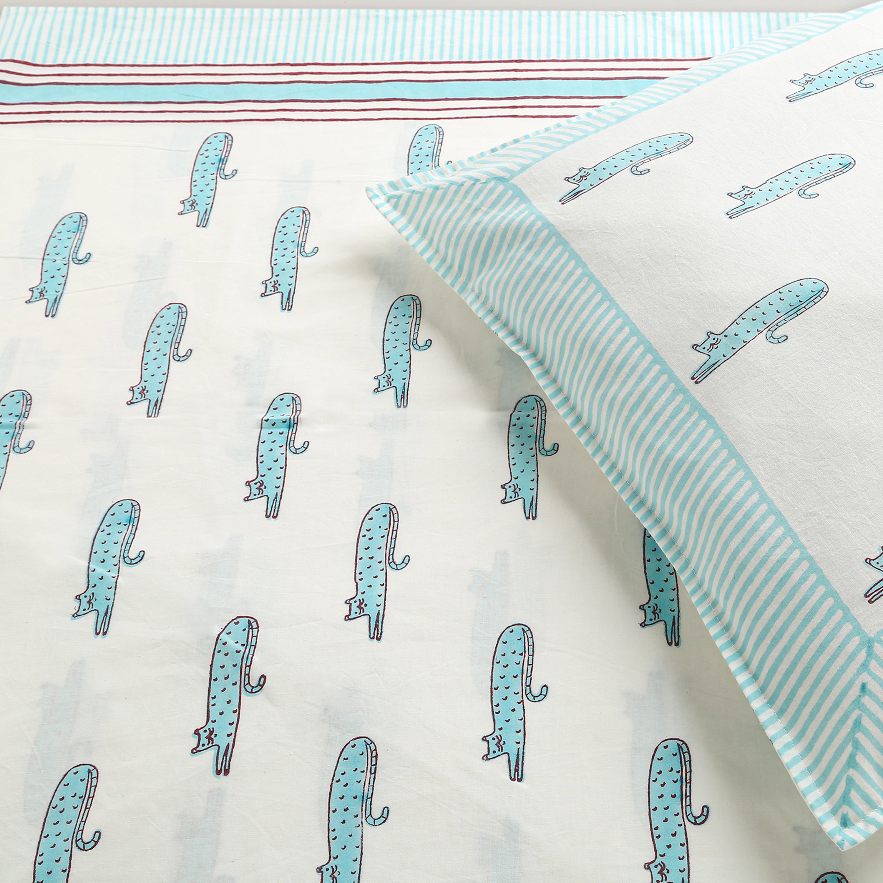 ' A Clowder of cats - Bedsheet