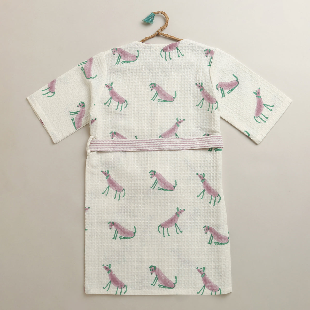 'A Mute  of Dogs' Bathrobe