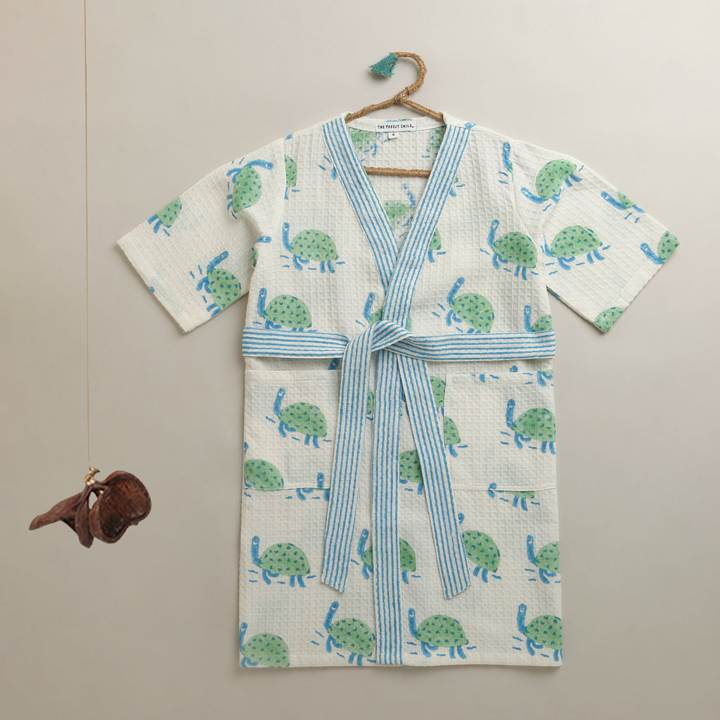 'A Bale of Turtles' Bathrobe