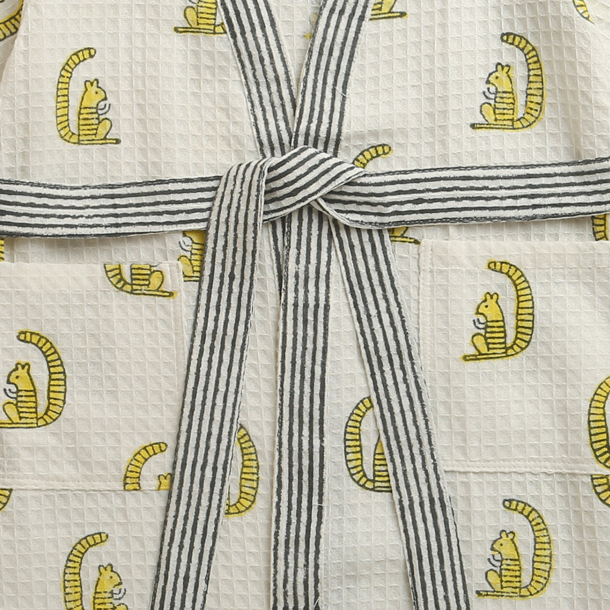 'A Scurry  of Squirrels' Bathrobe