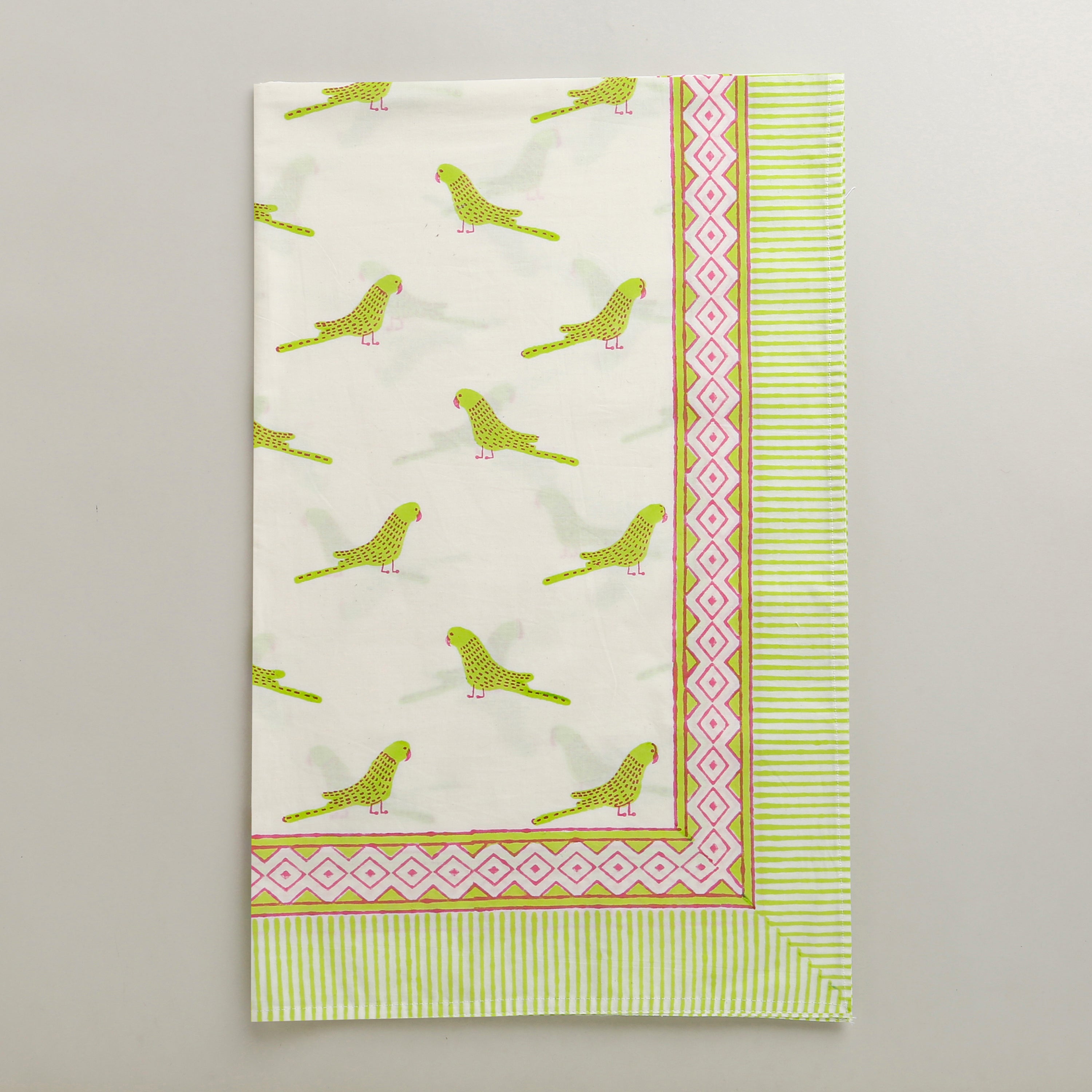 ' A Cluster of Parakeets - Bedsheet