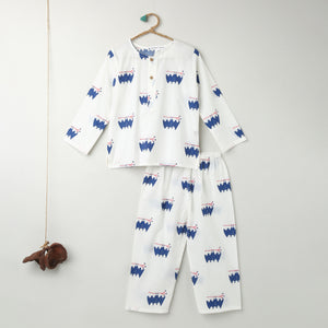 'A Colony of Bats' Kurta Pyjama Set