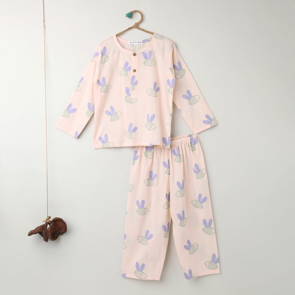 'A Swarm of Bees' Kurta Pyjama Set on Peach