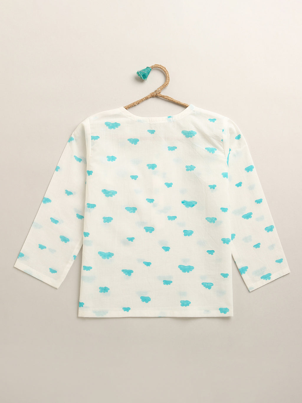 'A Billow of Clouds' Kurta Pyjama Set