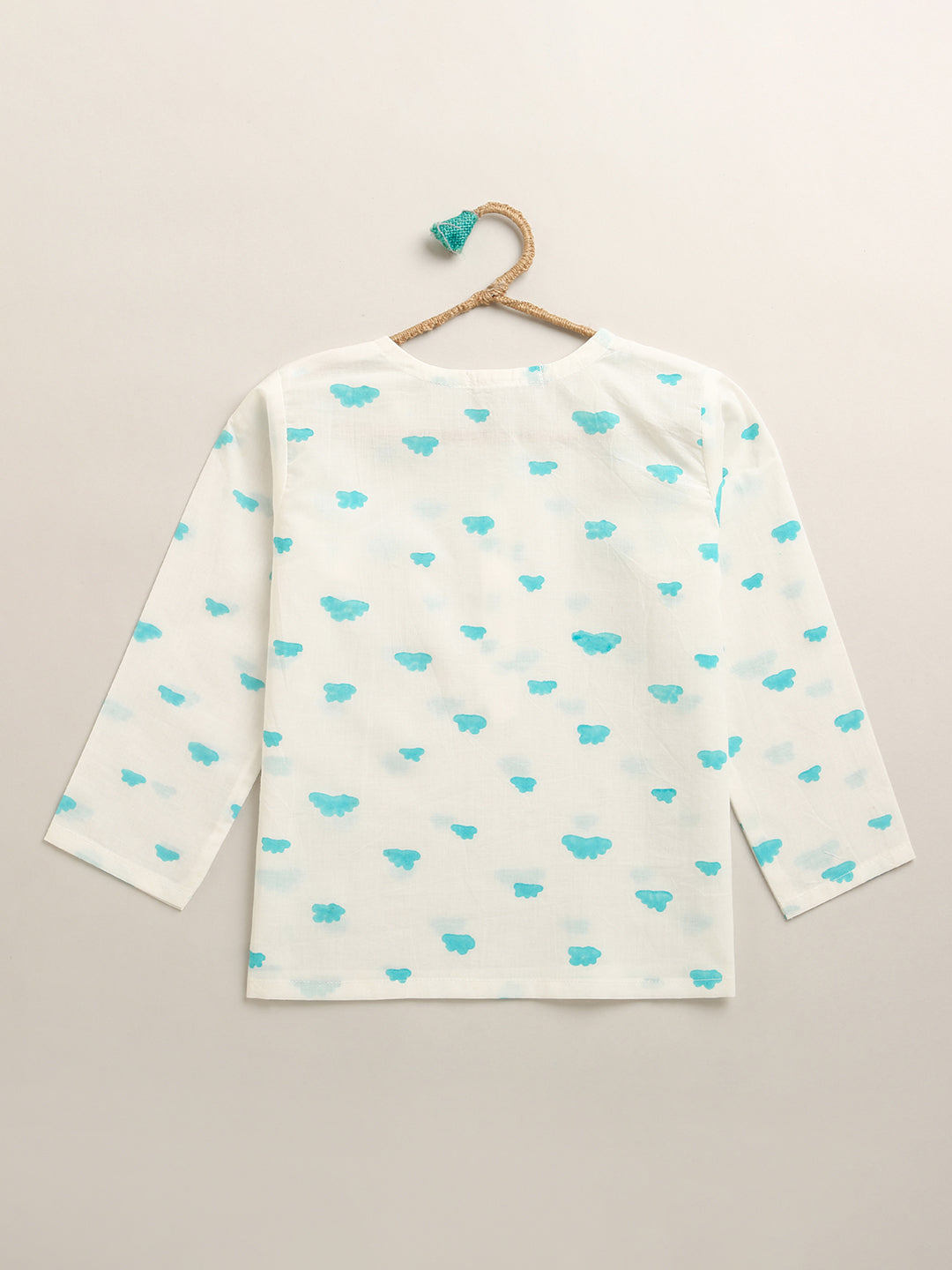 'A Billow of Clouds' Kurta Pyjama Set