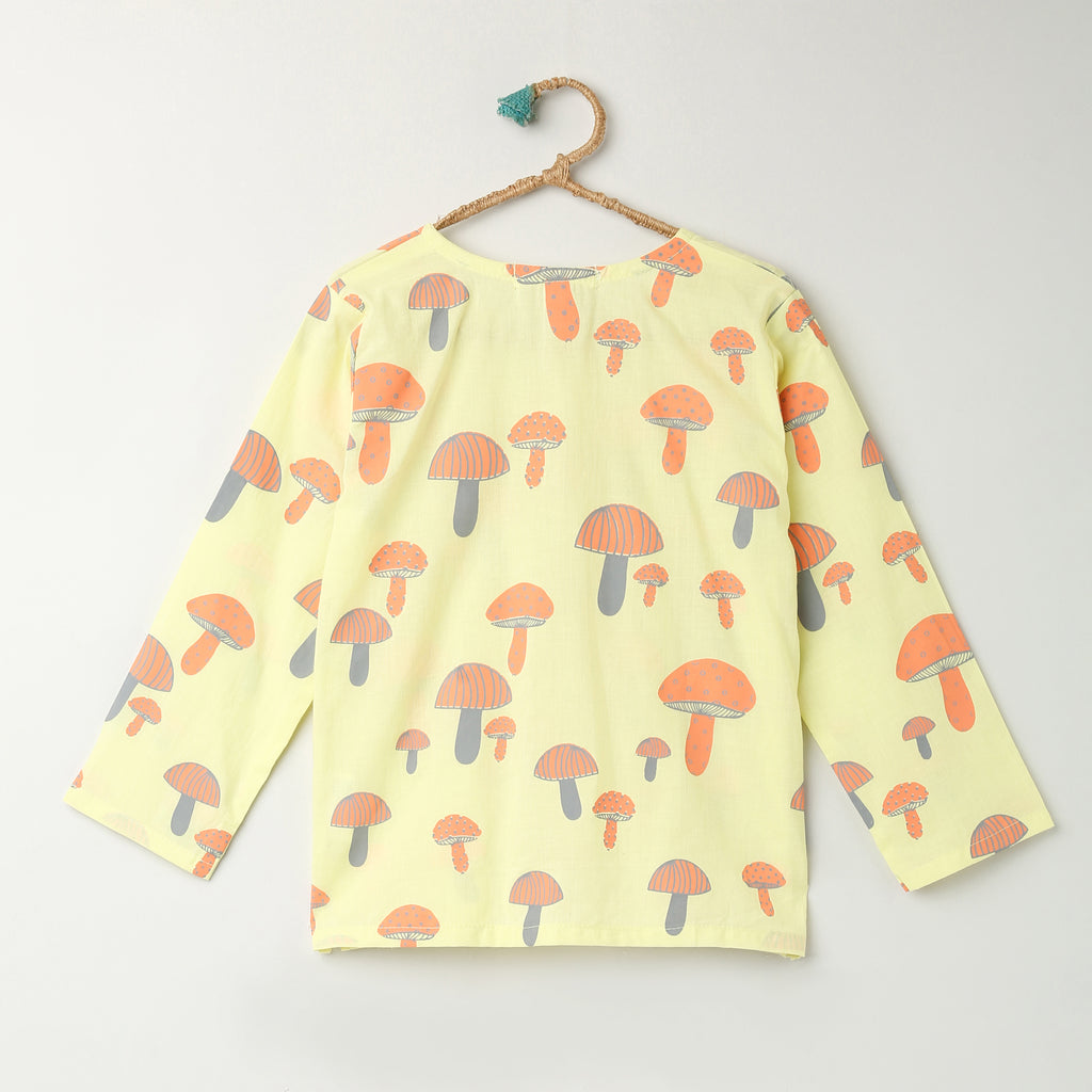 'A Cluster of Mushrooms' Kurta Pyjama Set