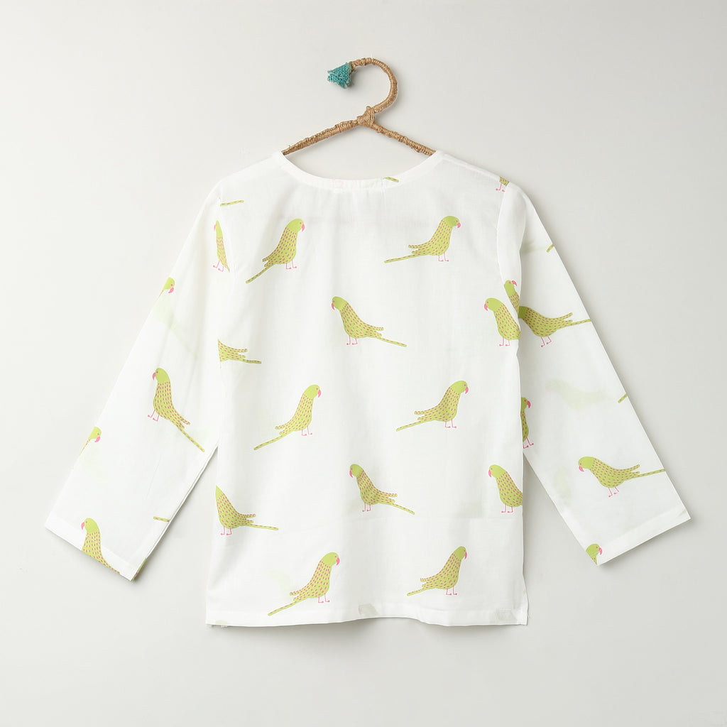 'A Cluster of Parakeets' Kurta Pyjama Set