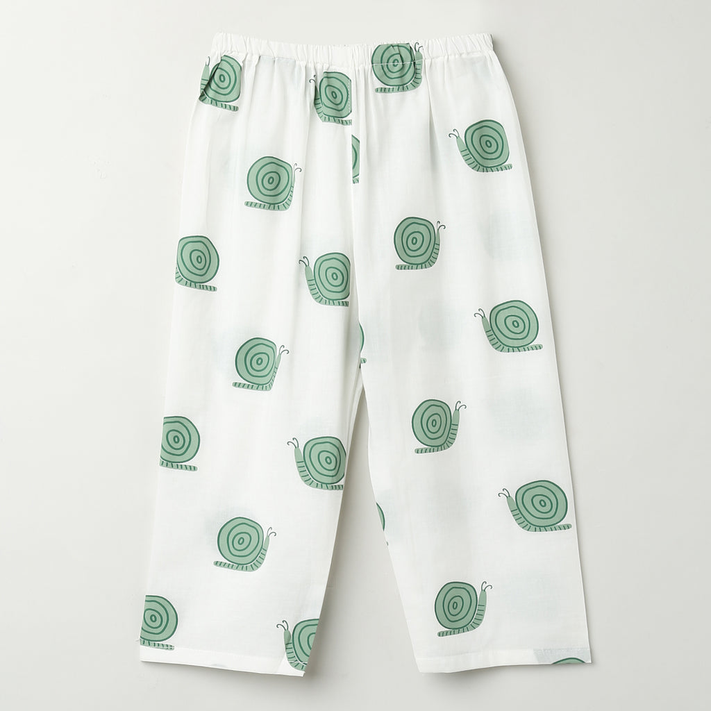 'A Walk of Snails' Kurta Pyjama Set