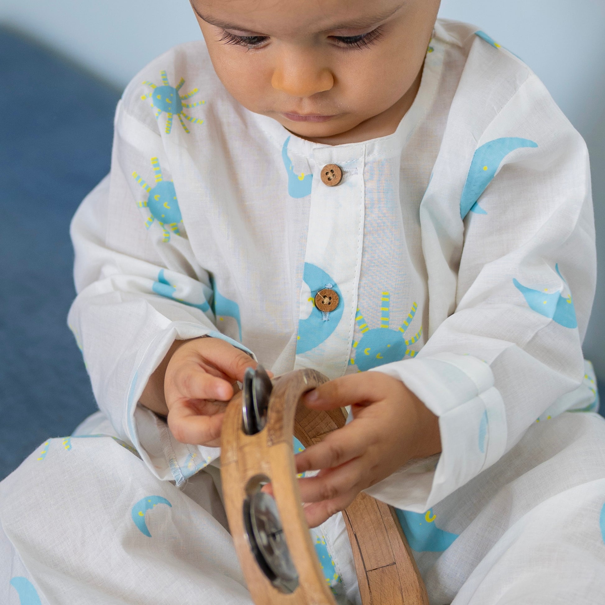 'Sun and Moon' Kurta Pyjama Set