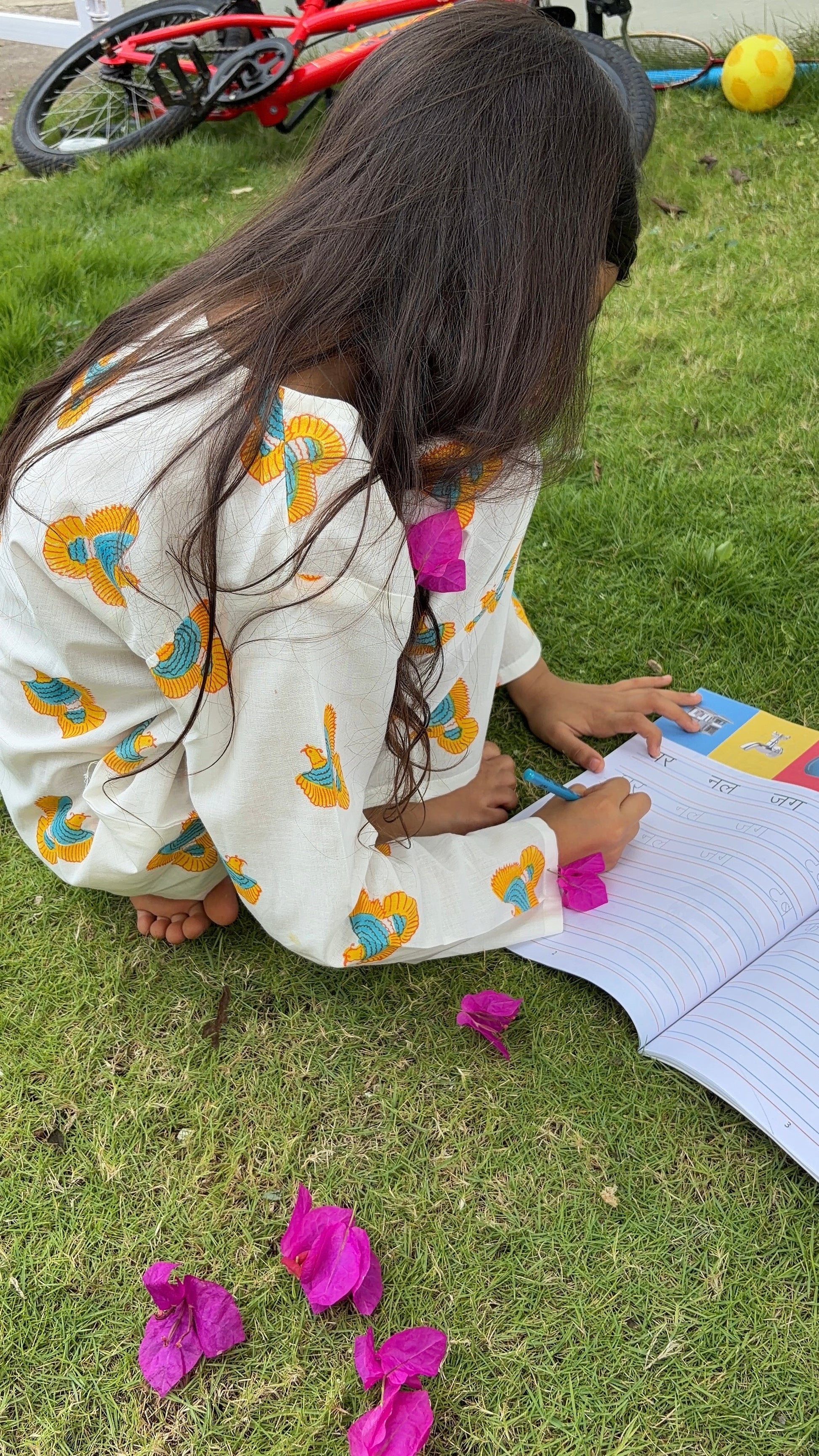 ‘ A Bouquet of Himalayan Monals’ Kurta Pyjama Set