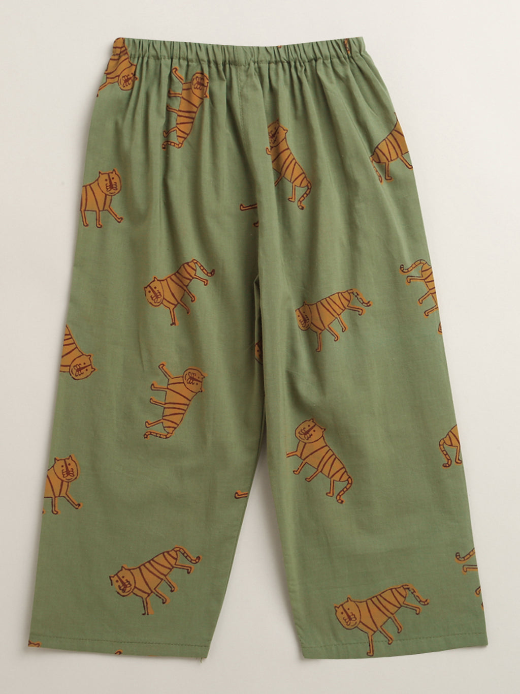 'An Ambush of Tigers' Kurta Pyjama Set In Olive