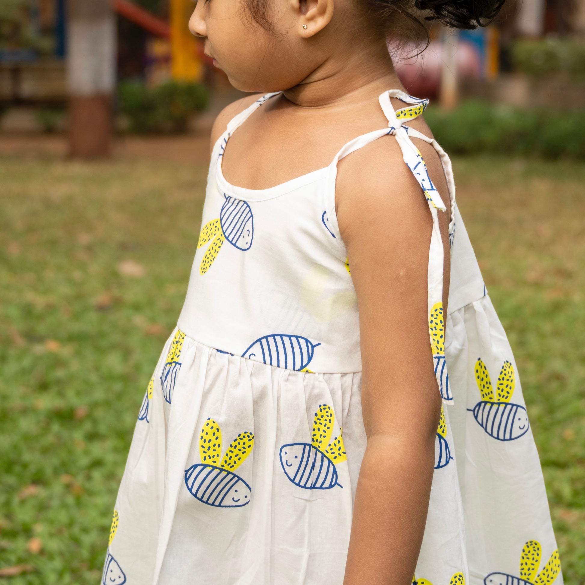 'A Swarm of Bees' String Dress