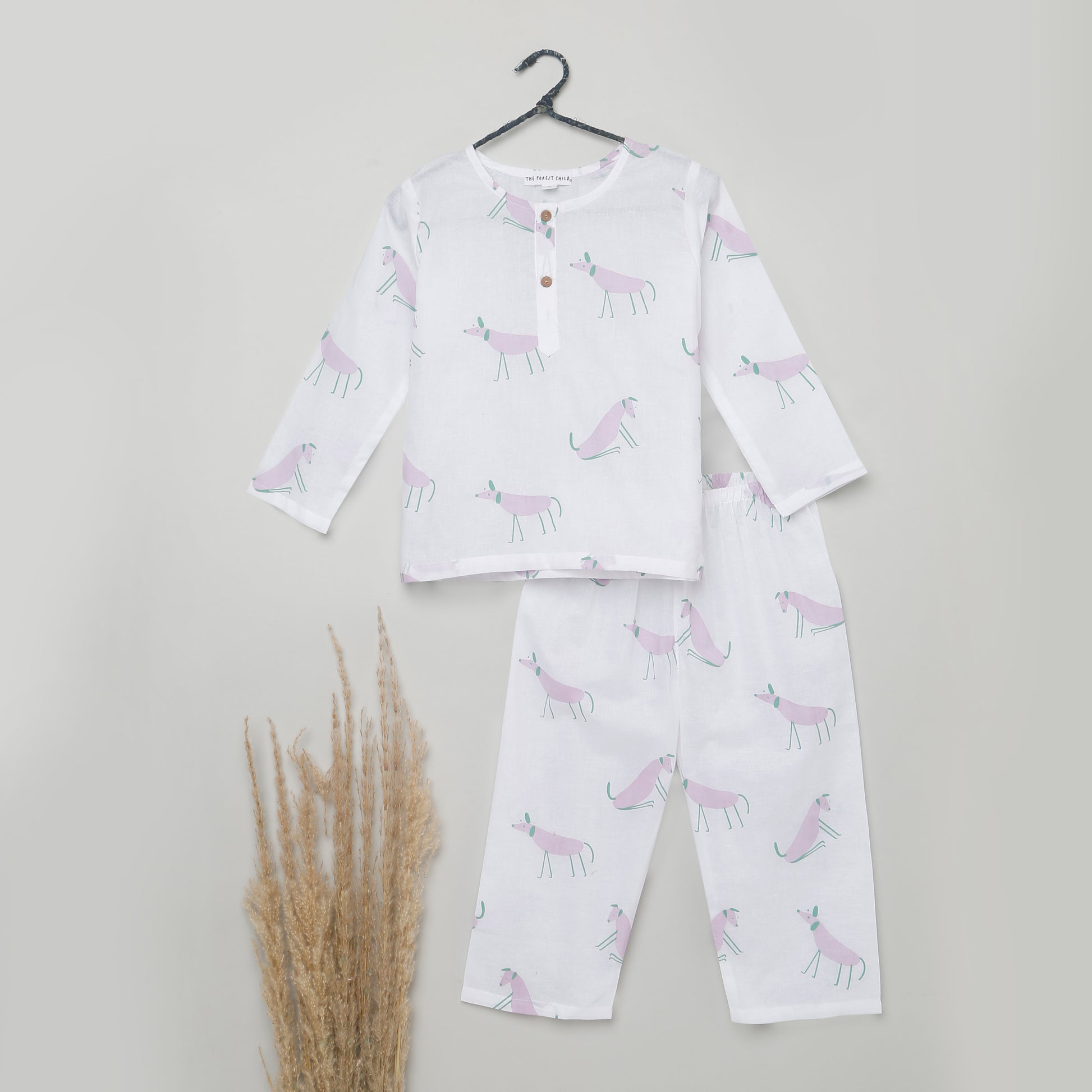 'A Mute of Dogs' Kurta Pyjama Set
