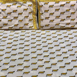 A Skulk of Foxes - Bedsheet